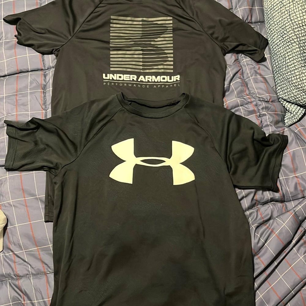Under Armour Sports Attire Bundle
Black
Size YXL